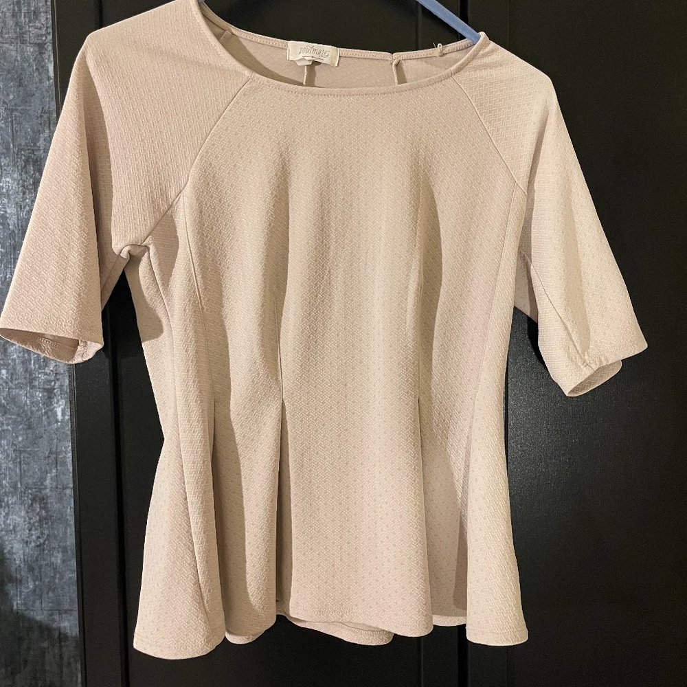 Soulmates Elbow length sleeve camel color peplum top